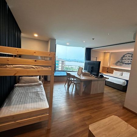 Siri Regent Hotel Nakhon Phanom Extérieur photo