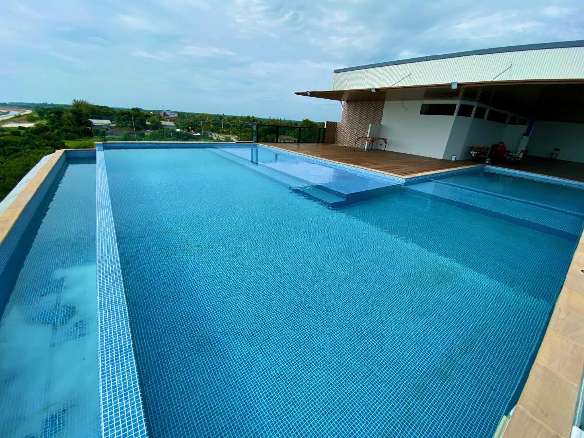 Siri Regent Hotel Nakhon Phanom Extérieur photo