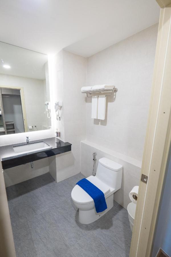 Siri Regent Hotel Nakhon Phanom Extérieur photo